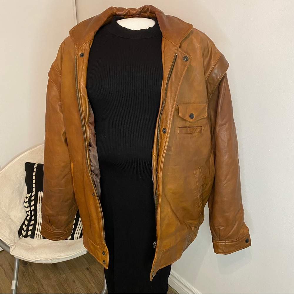 ⭐️HOST PICK⭐️ Vintage Genuine Leather Jacket - Picture 6 of 6